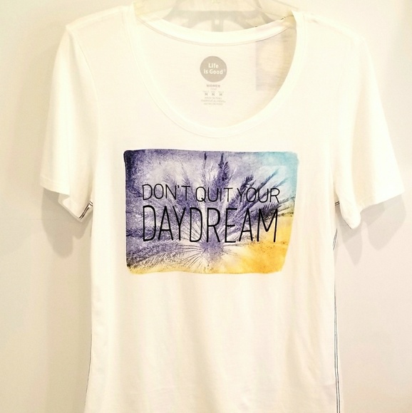 Life Is Good Tops - Life is Good Daydream tshirt